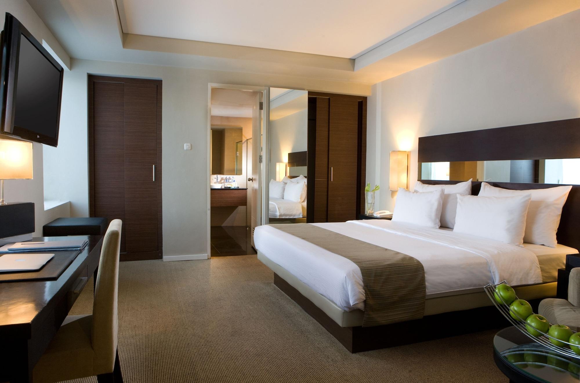 Hotel Santika Makassar Eksteriør billede