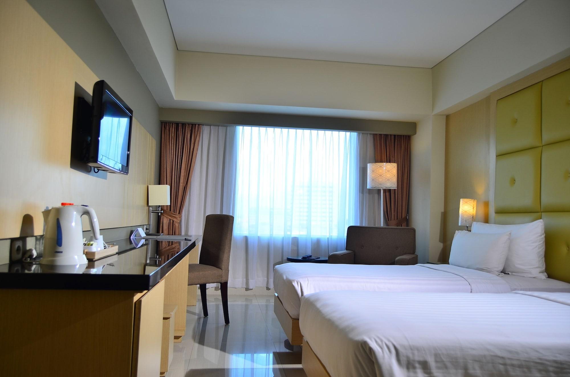 Hotel Santika Makassar Eksteriør billede