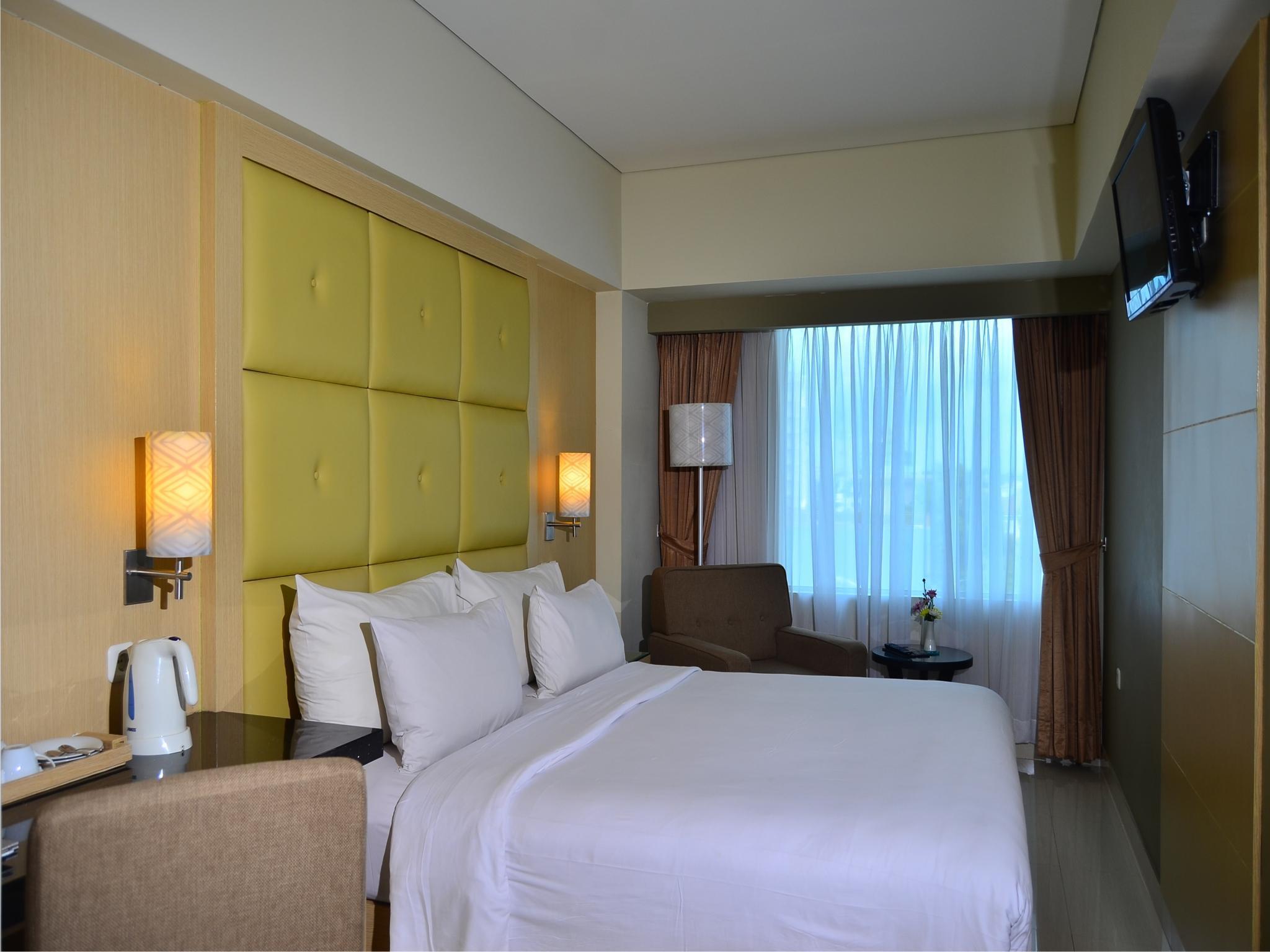 Hotel Santika Makassar Eksteriør billede